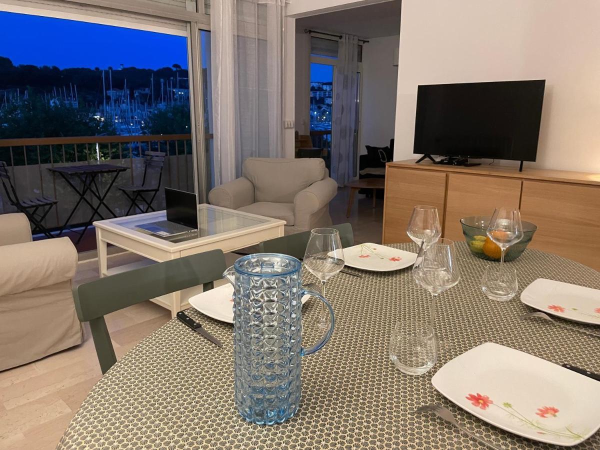 Appartement Les Pieds Dans L'Eau 생 망드리에 쉬르 메르 외부 사진