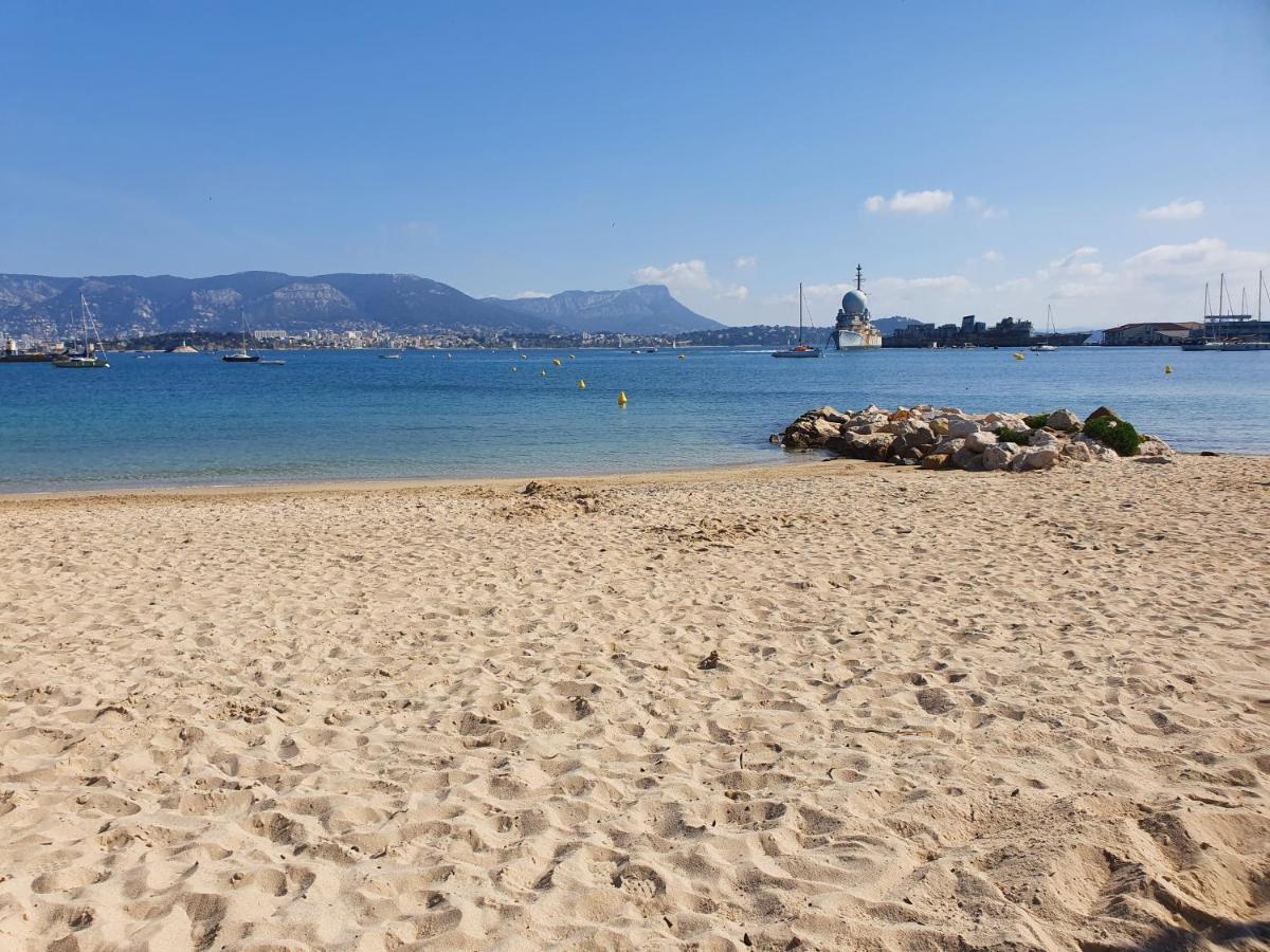 Appartement Les Pieds Dans L'Eau 생 망드리에 쉬르 메르 외부 사진